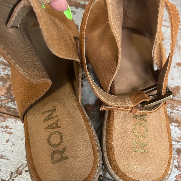 Roan Christine Sandal - Picture 5 of 9